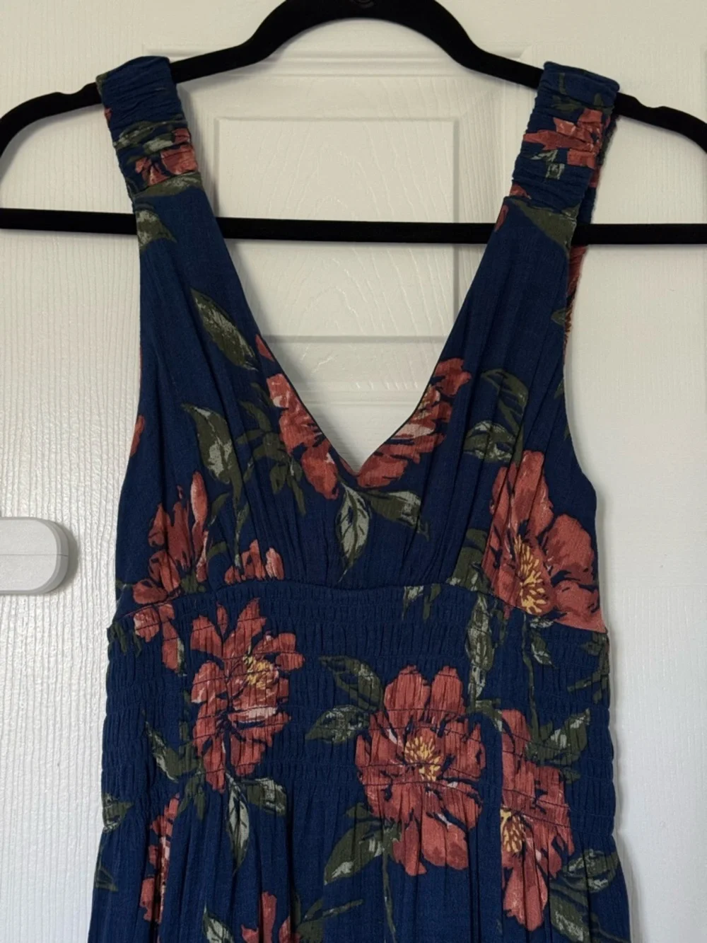 Abercrombie & Fitch Navy Floral V-Neck Maxi Dress